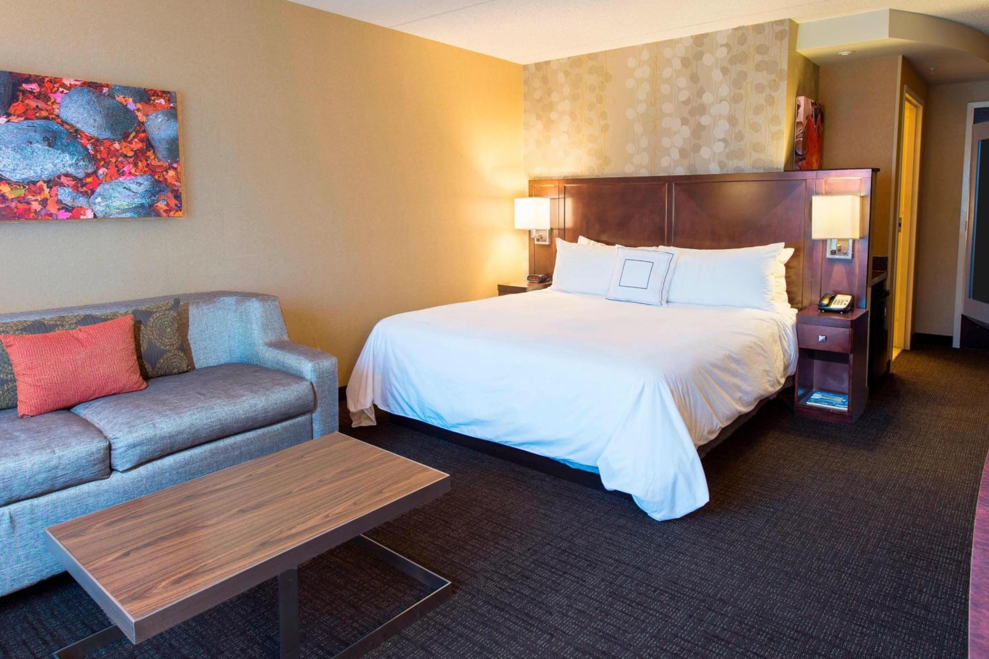 Courtyard Marriott Placid Hotel 3*