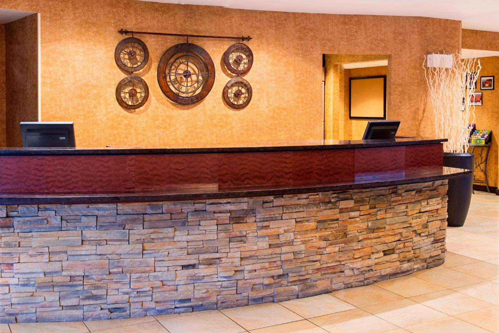 Courtyard Marriott Placid Hotel