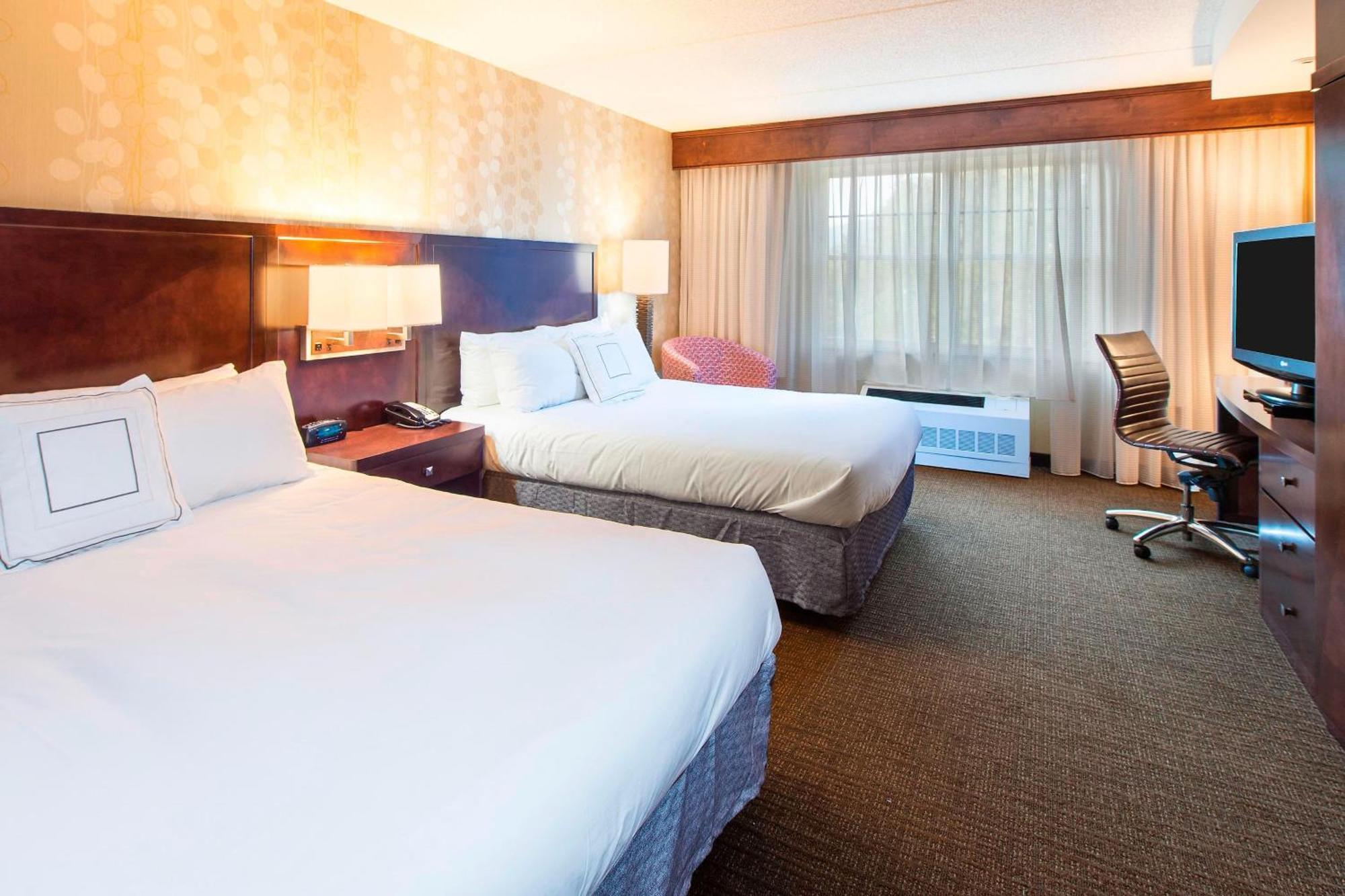 Courtyard Marriott Placid Hotel 3*